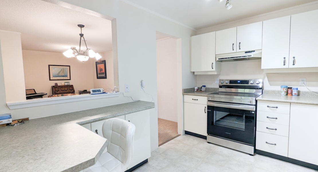 1560, Hillside Ave, Victoria, Canada, 1 Bedroom Bedrooms, 0 ,2 BathroomsBathrooms,Condo,For Sale,Fifteen Sixty,Hillside Ave,3,1099