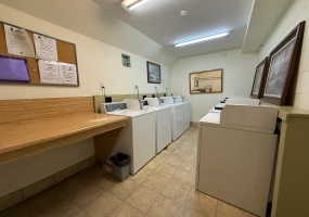 991, Cloverdale Avenue, Victoria, Canada, 2 Bedrooms Bedrooms, 0 ,1 BathroomBathrooms,Condo,Sold,Cloverdale Court,Cloverdale Avenue,0,1108