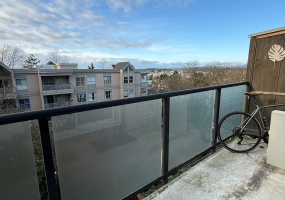 991, Cloverdale Avenue, Victoria, Canada, 2 Bedrooms Bedrooms, 0 ,1 BathroomBathrooms,Condo,Sold,Cloverdale Court,Cloverdale Avenue,0,1108