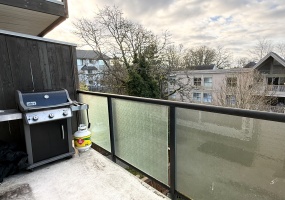 991, Cloverdale Avenue, Victoria, Canada, 2 Bedrooms Bedrooms, 0 ,1 BathroomBathrooms,Condo,Sold,Cloverdale Court,Cloverdale Avenue,0,1108