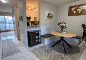 991, Cloverdale Avenue, Victoria, Canada, 2 Bedrooms Bedrooms, 0 ,1 BathroomBathrooms,Condo,Sold,Cloverdale Court,Cloverdale Avenue,0,1108