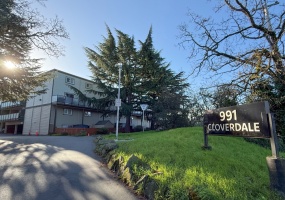 991, Cloverdale Avenue, Victoria, Canada, 2 Bedrooms Bedrooms, 0 ,1 BathroomBathrooms,Condo,Sold,Cloverdale Court,Cloverdale Avenue,0,1108
