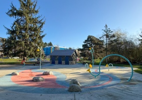 991, Cloverdale Avenue, Victoria, Canada, 2 Bedrooms Bedrooms, 0 ,1 BathroomBathrooms,Condo,Sold,Cloverdale Court,Cloverdale Avenue,0,1108