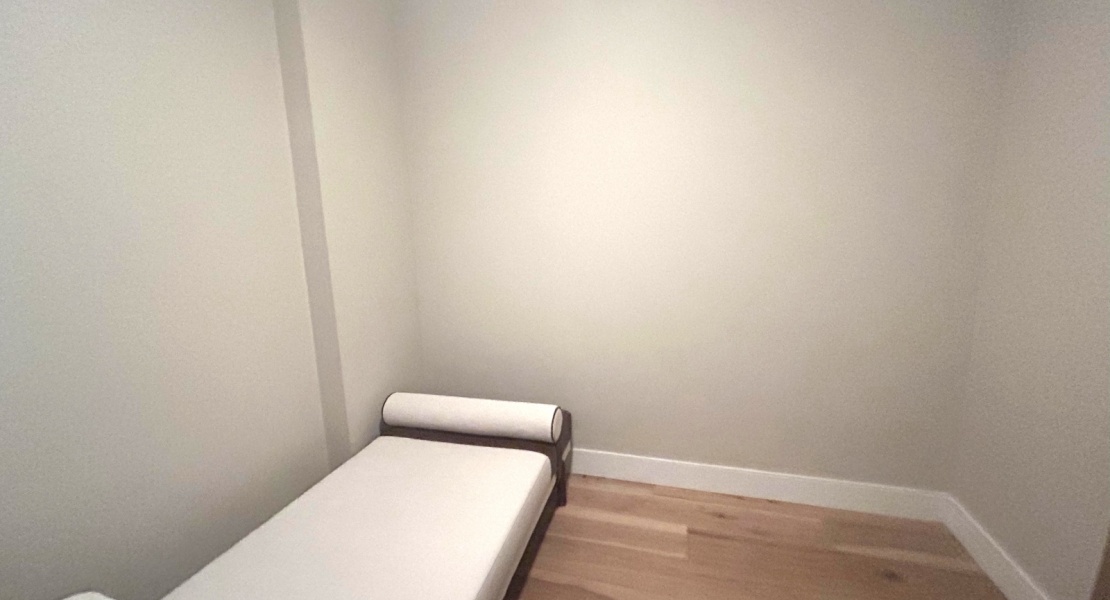 845, Yates street, Victoria, Canada, 1 Bedroom Bedrooms, 0 ,1 BathroomBathrooms,Condo,For Sale,The Wave,Yates street,3,1130