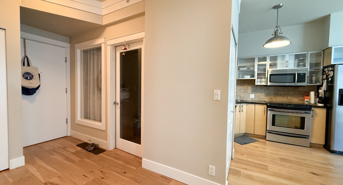 845, Yates street, Victoria, Canada, 1 Bedroom Bedrooms, 0 ,1 BathroomBathrooms,Condo,For Sale,The Wave,Yates street,3,1130