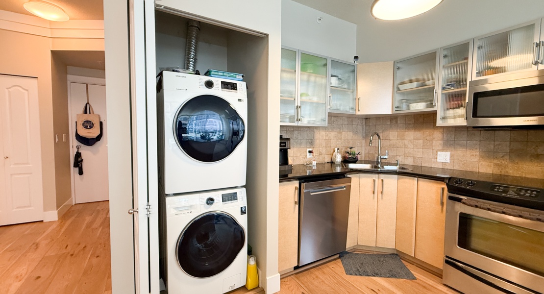 845, Yates street, Victoria, Canada, 1 Bedroom Bedrooms, 0 ,1 BathroomBathrooms,Condo,For Sale,The Wave,Yates street,3,1130