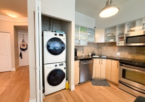 845, Yates street, Victoria, Canada, 1 Bedroom Bedrooms, 0 ,1 BathroomBathrooms,Condo,For Sale,The Wave,Yates street,3,1130